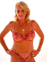 Hot MILF